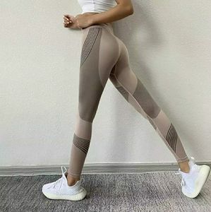 🔥Body Shaping 3D Design Slimming Leggings